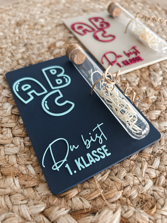 Geschenkkarte zur Einschulung mit Reagenzglas